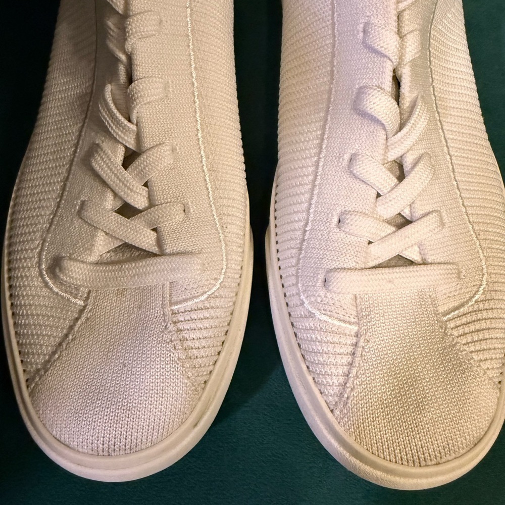 Rothy’s The Lace Up Sneaker in White - Picture 5 of 8